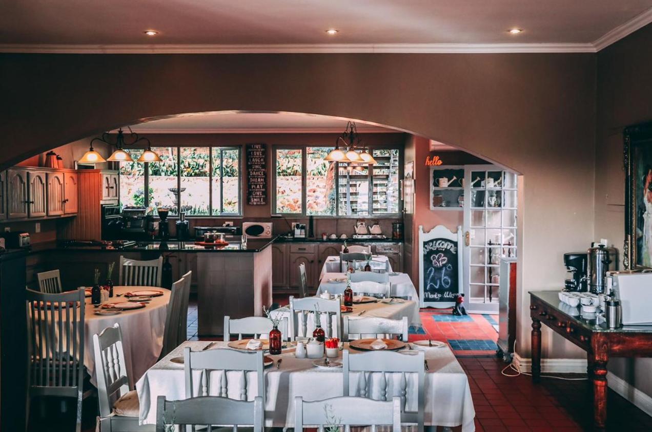 Amoris Guest House-Waterkloof Ridge Pretoria Bagian luar foto
