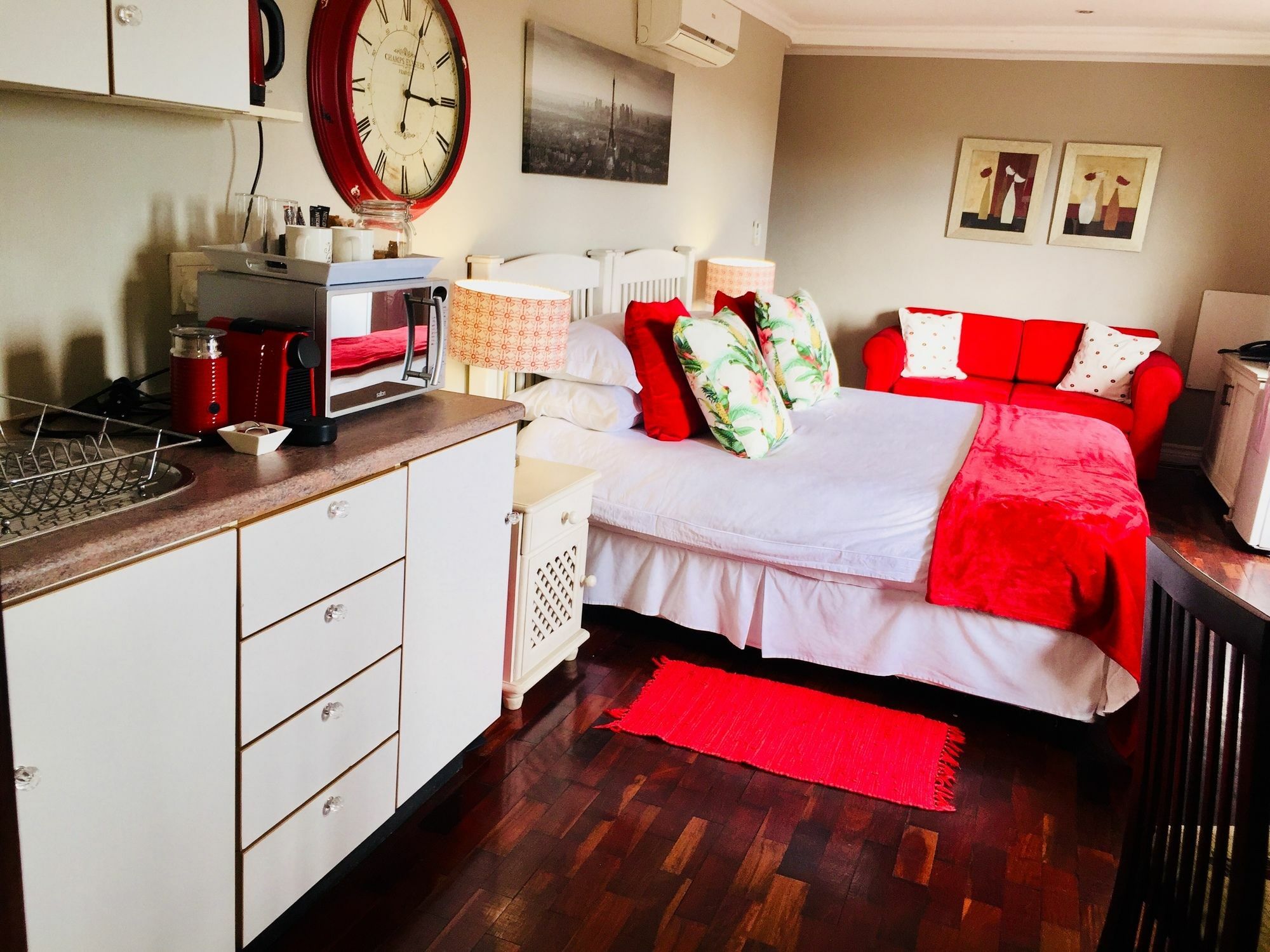 Amoris Guest House-Waterkloof Ridge Pretoria Bagian luar foto